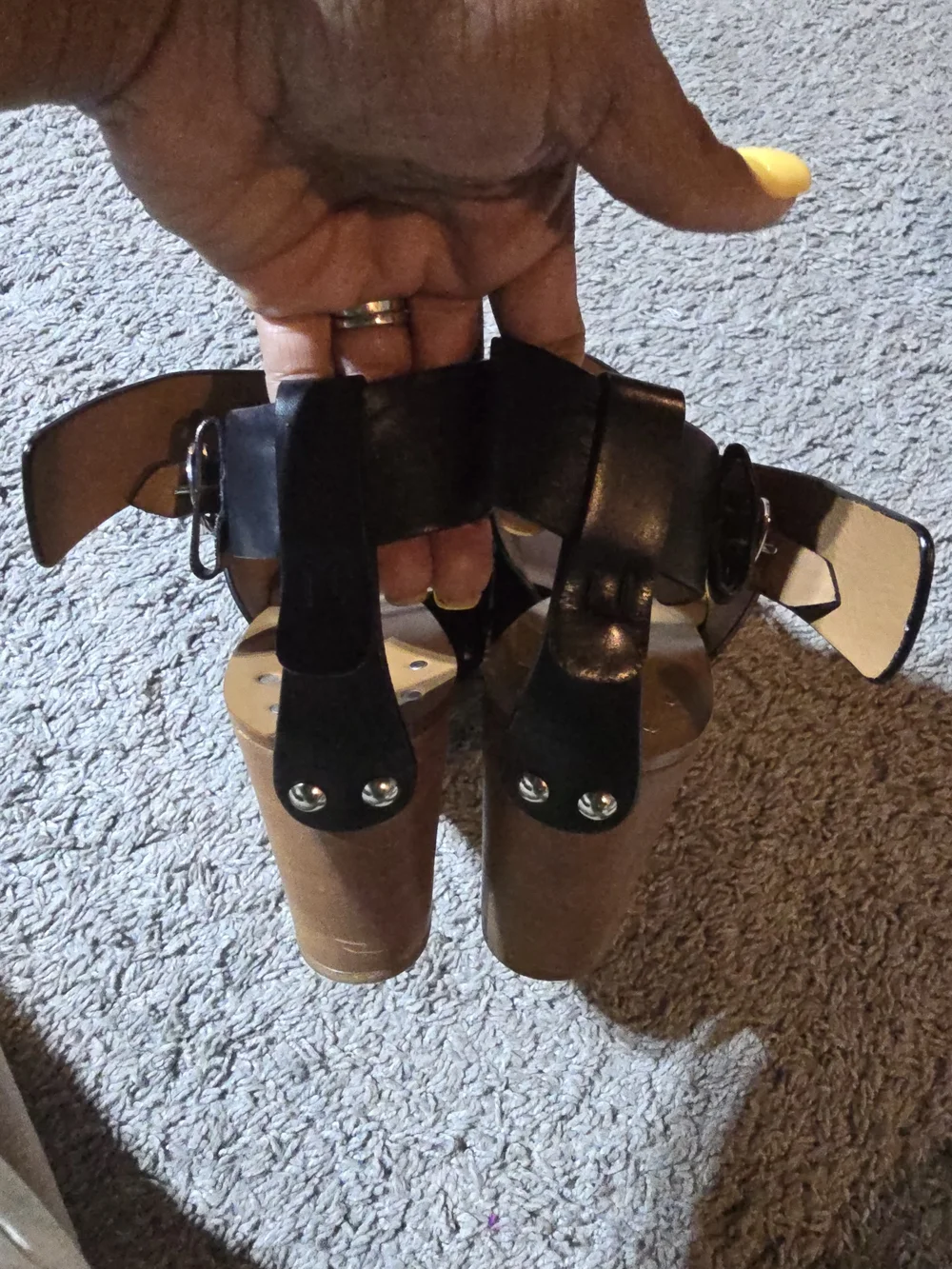 FRYE Black Studded Leather Wood Platform Sandals SZ10